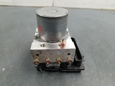 Porsche 911 Carrera ABS pump